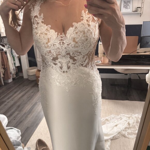 NEVER WORN WAITOMO WEDDING DRESS SIZE 10 - Picture 3 of 11